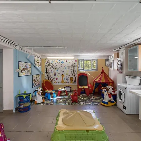 Casa Elena Holiday home *