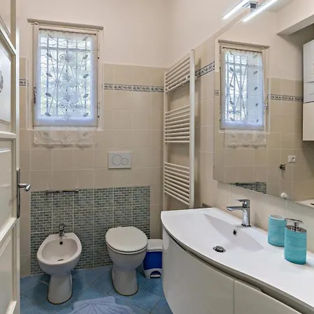 Casa Elena Holiday home *